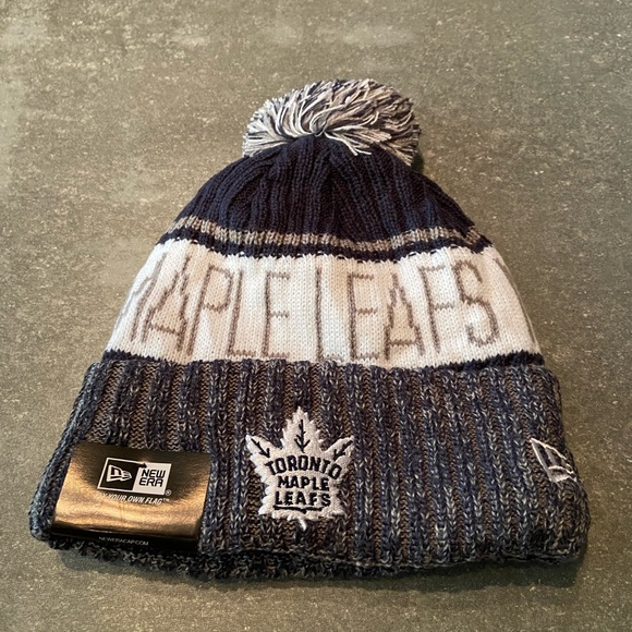 PRICE IS FIRM Brand new Toronto Maple Leafs beanie - Picture 1 of 1